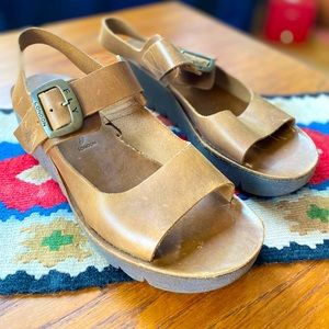 Fly London Light Brown Leather Sandals